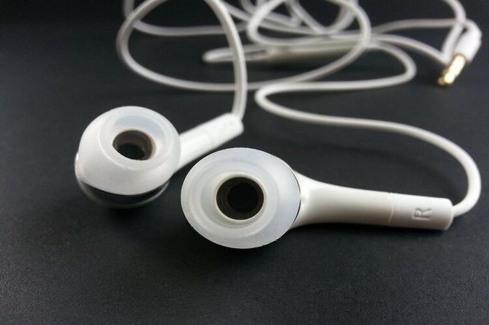 Cara Rawat Earphone Supaya Awet