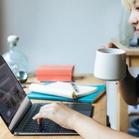 Gadget untuk Produktivitas Kerja di Era Hybrid