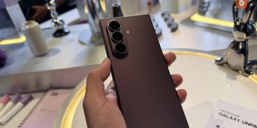 Ulasan Kamera Z Fold8 Ultra vs S26 Ultra: Mana yang Lebih Tangguh?
