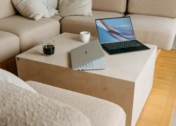Rilis Laptop Bisnis AI Kebal Maling Data di Indonesia dari Asus ExpertBook Ultra