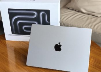 Unboxing MacBook Pro M5 Pro, Isi Kotak Sederhana tapi Menarik